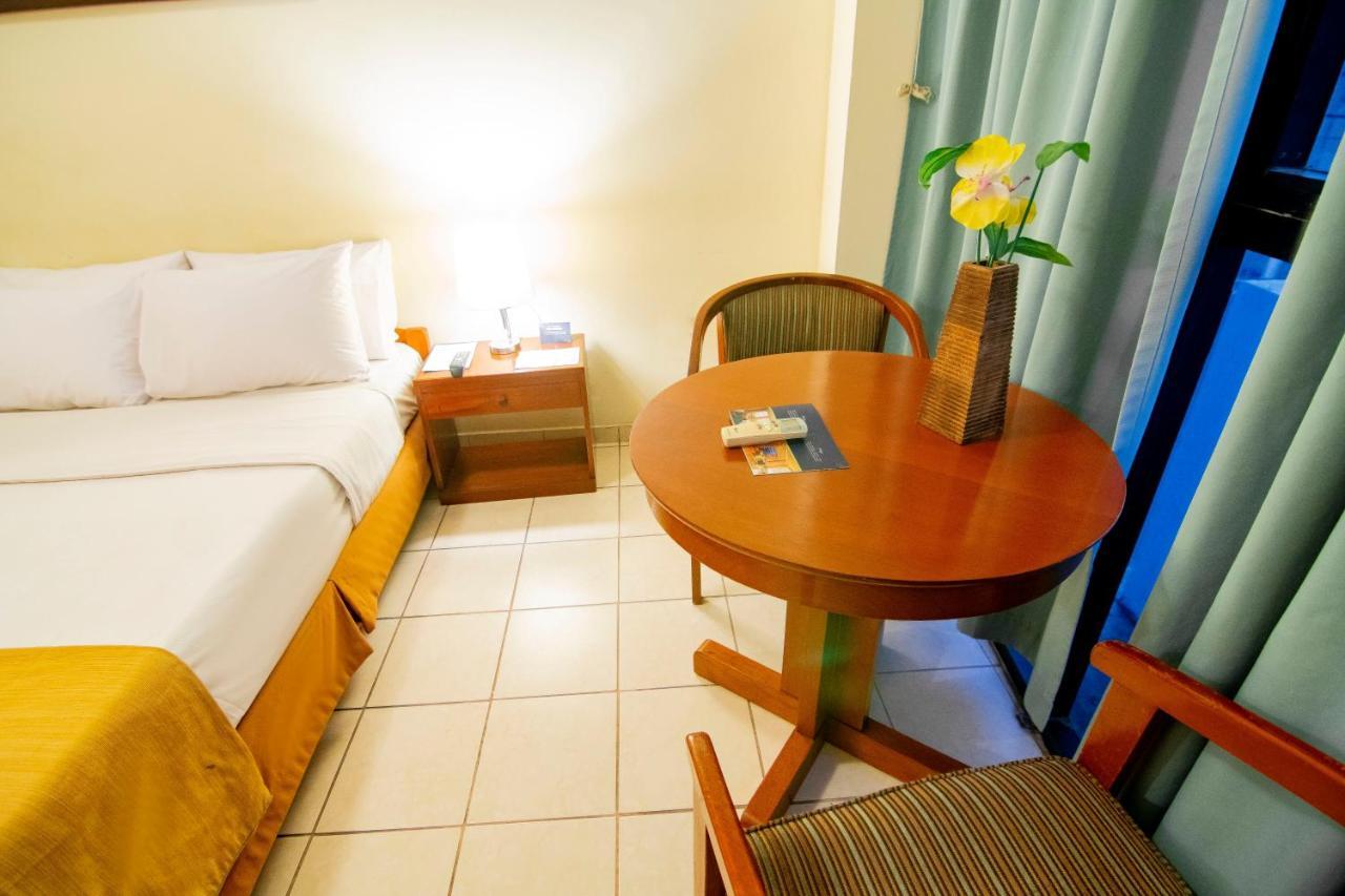 El Dorado Express Hotel Iquitos Esterno foto