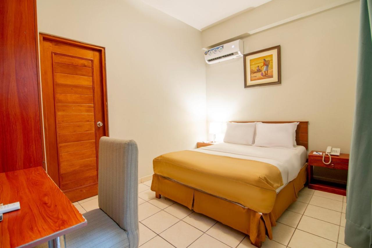 El Dorado Express Hotel Iquitos Esterno foto